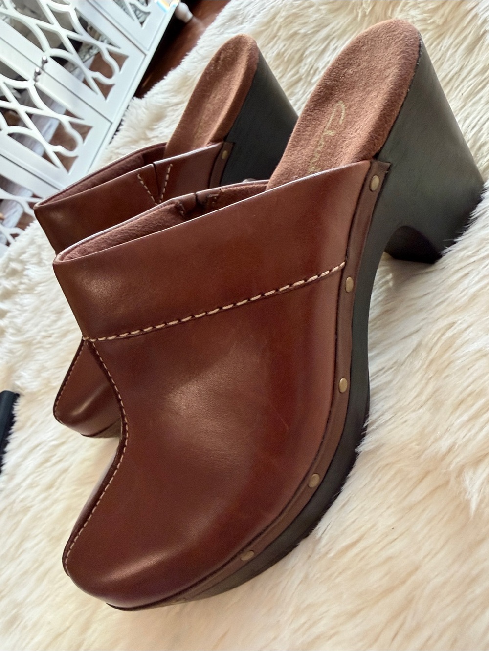 New Clarks cognac brown leather dress mules/clogs.